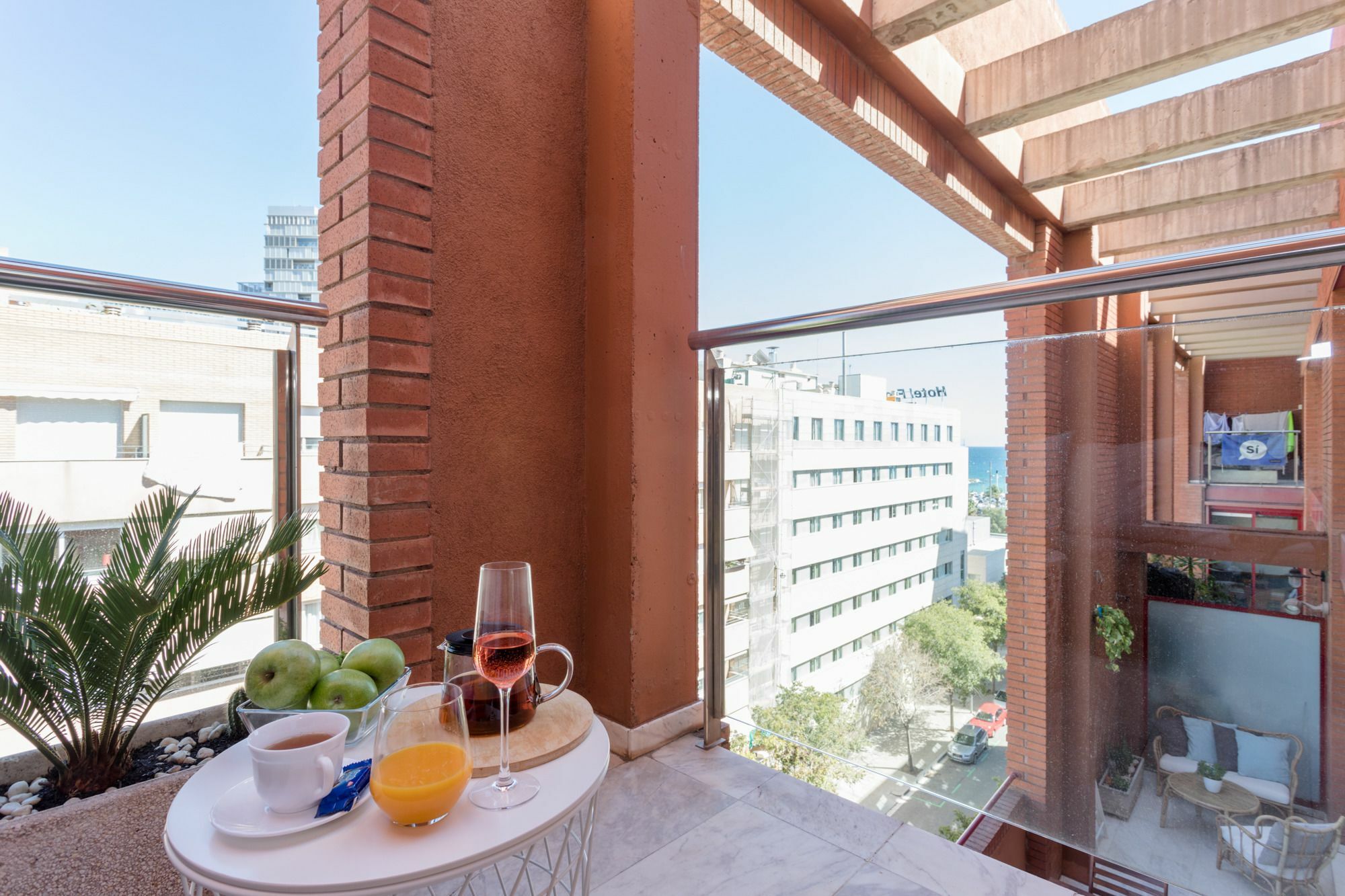 Unique Rentals - Stylish Seafront Duplex Барселона Экстерьер фото